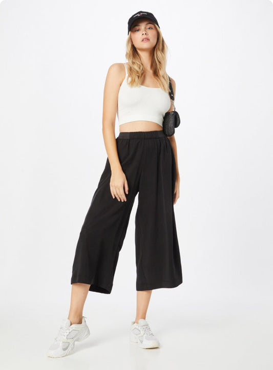 Relaxed Fit Culottes